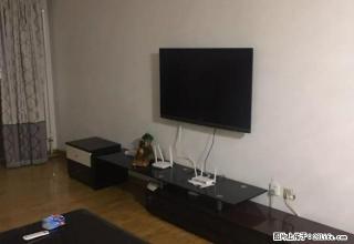 红瑞房产龙兴家园温馨两居室精装修图片真实屋子嘎嘎板正拎包即住 - 齐齐哈尔28生活网 qqhr.28life.com