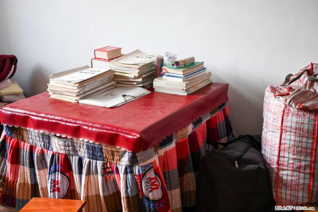 全网追的“扁担女孩”,找了一份暑假工,时薪12元 - 齐齐哈尔生活资讯 - 齐齐哈尔28生活网 qqhr.28life.com