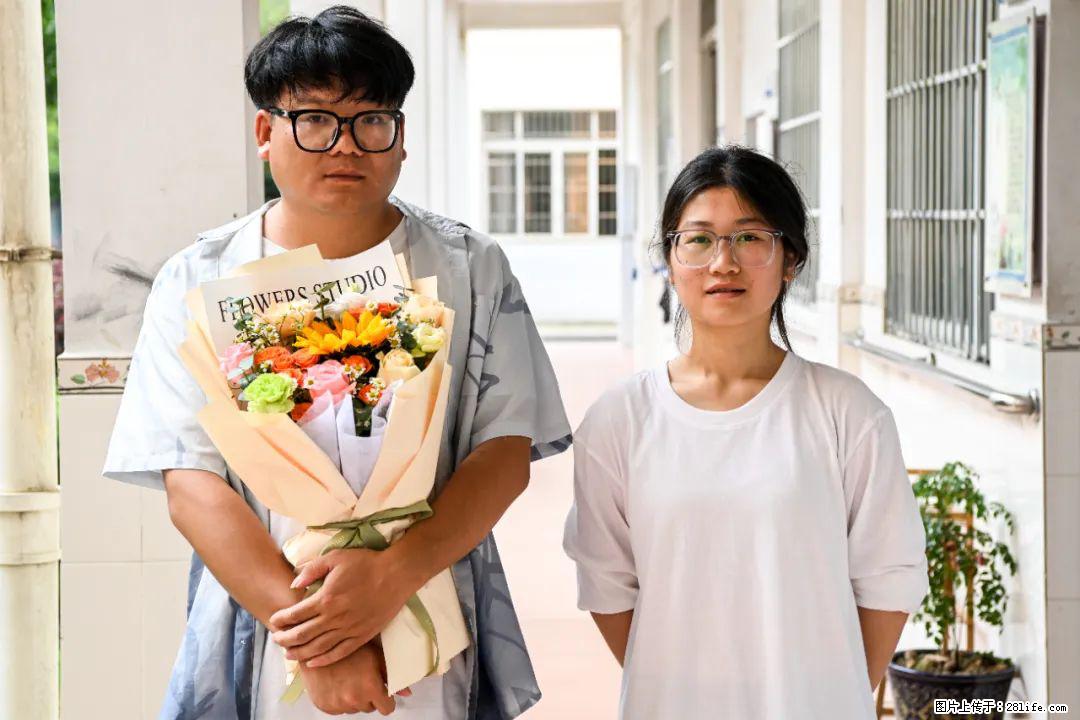 全网追的“扁担女孩”,找了一份暑假工,时薪12元 - 齐齐哈尔生活资讯 - 齐齐哈尔28生活网 qqhr.28life.com